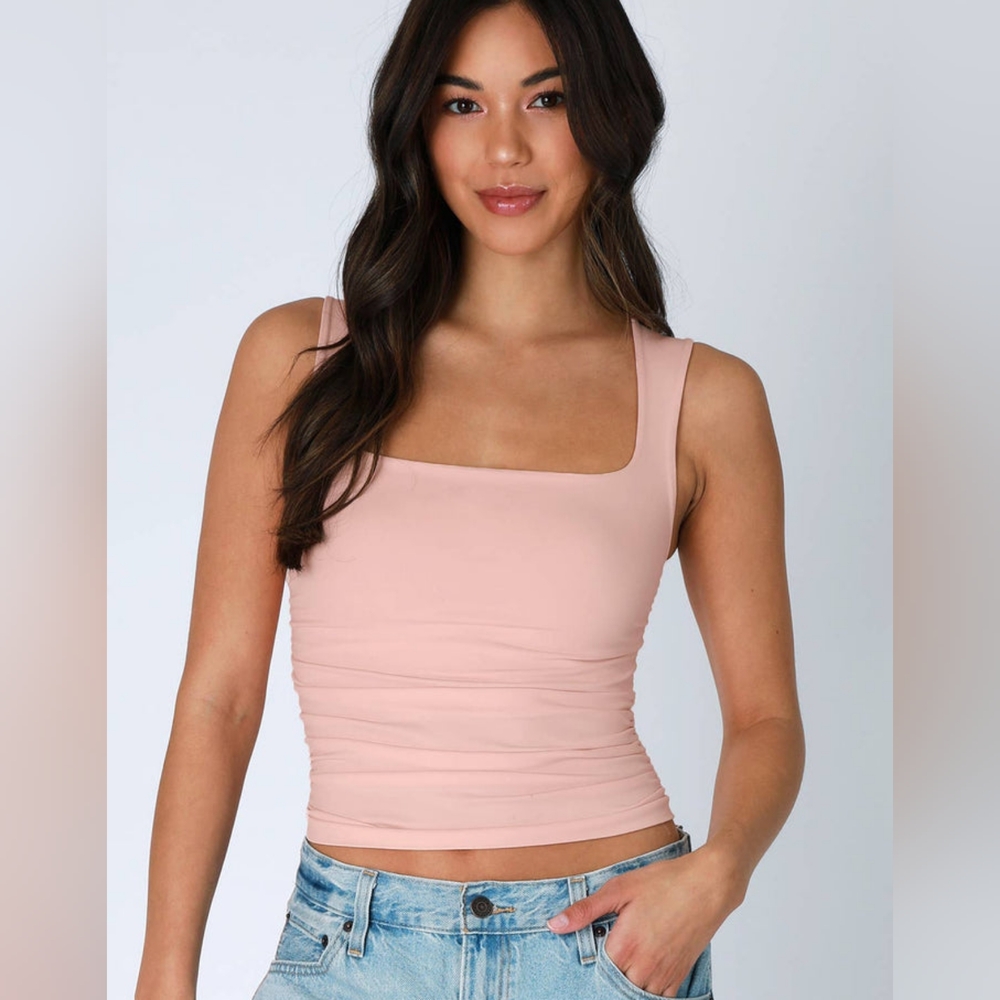 🛑4/$40🛑Peachy Pink Clean Line Square Shirred Top